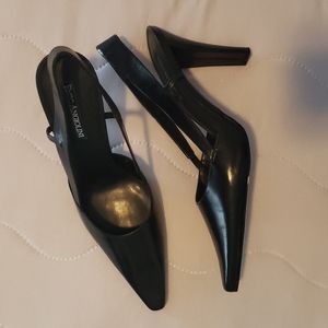 Enzo Angiolini Ladies Pump